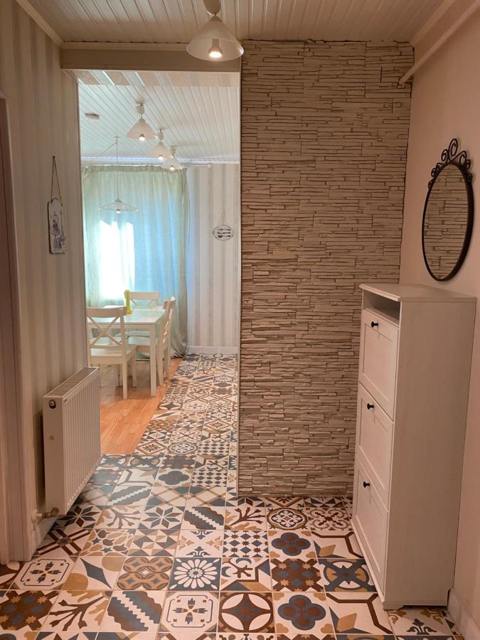 Igi White Flat With Free Private Parking Căn hộ